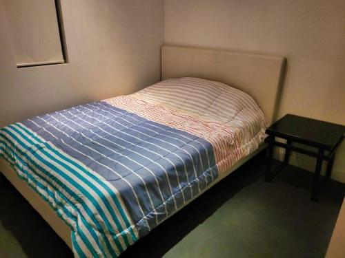 Furnished 1 Bedroom In East Village By Signature Suites Ltd Calgary Exterior photo