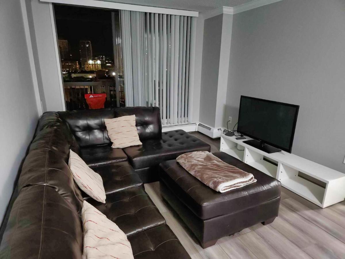 Furnished 1 Bedroom In East Village By Signature Suites Ltd Calgary Exterior photo